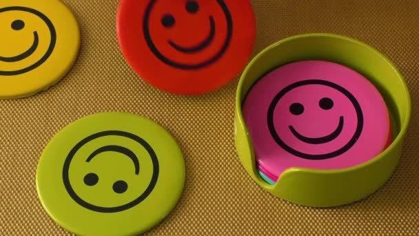 미소 아이콘입니다. 행복, 성공, 좋은 분위기와 삶의 만족도의 상징 — 비디오