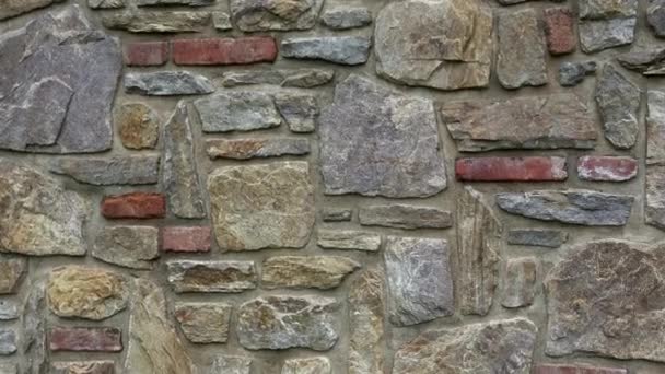 Каменная Стена Разноцветных Камней Блоков — стоковое видео