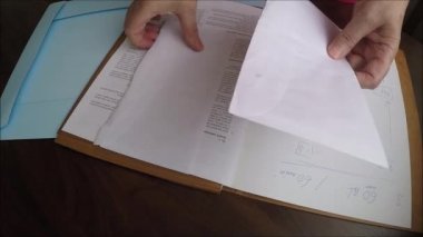 Evrak dosya dolabında