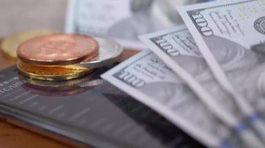 Menkul Kıymetler Borsası, Kripto Para Fiyatı, Alıntılar, Mobil Uygulama kullanan Numaralar. 4K