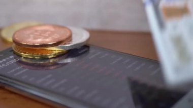 Menkul Kıymetler Borsası, Kripto Para Fiyatı, Alıntılar, Mobil Uygulama kullanan Numaralar. 4K