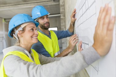 Mühendisler sitesi planları kontrol binasında