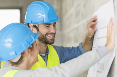 Mühendisler sitesi planları kontrol binasında