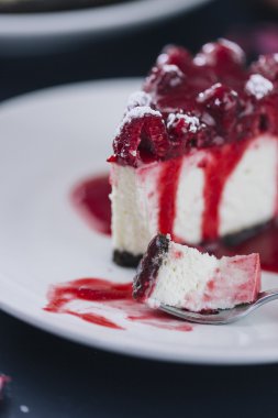 Cheesecake taze ahududu ile