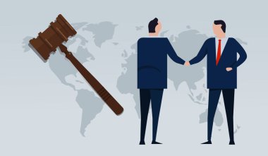 Ticaret hukuku ortaklığı anlaşması işadamı el sıkışması çekiç ve haritayla