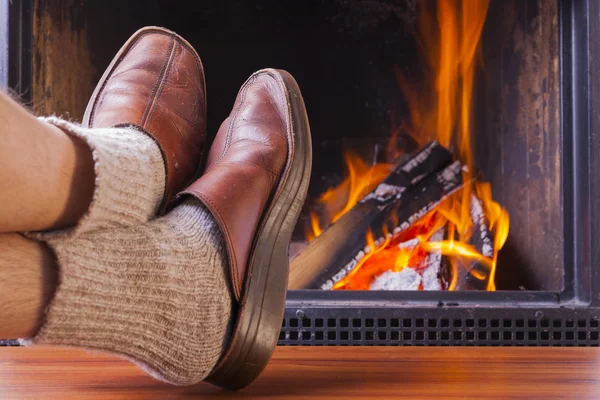 Situationen am heimischen Kamin — Stockfoto