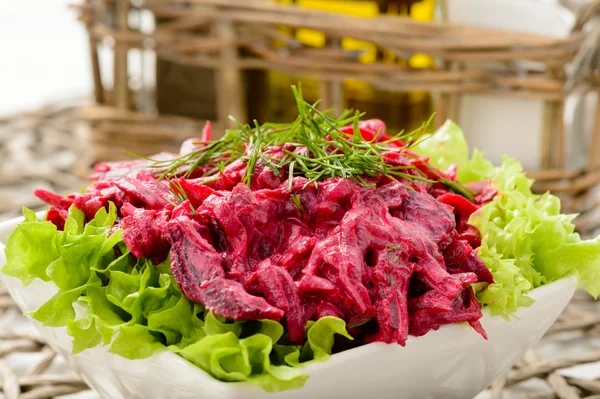 Salad with beetroot, mayonnaise and garlic. — Stock Photo, Image