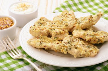 Ekşi krema, Fransız hardal ve maydanoz ile servis kavrulmuş hindi fileto.