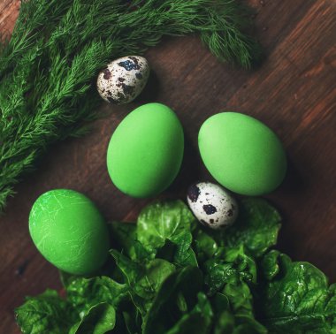 Yeşil Paskalya yumurtaları