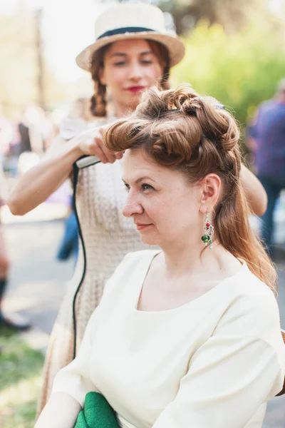 Women participating in bicycle Retro cruise — Stock Photo, Image