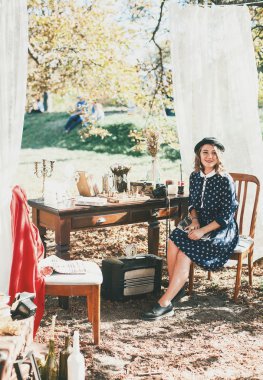 Bisiklet Retro cruise katılan kadın