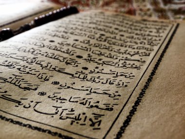 Kutsal Kuran.