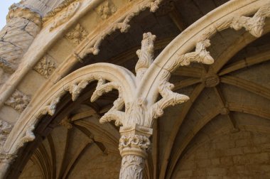 Manueline ornamentation in the cloisters of Jeronimos Monastery