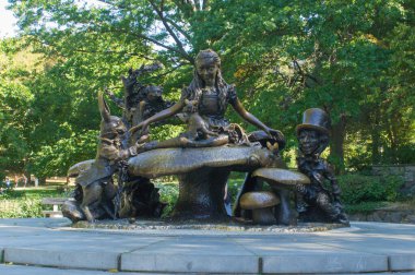 Central Park, New York 'taki Alice Harikalar Diyarında heykeli