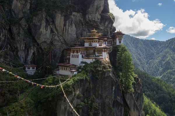 Taktsang Manastırı