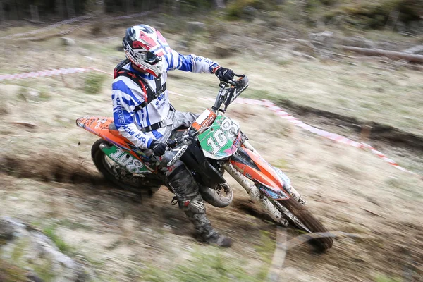 Campeonato Norueguês de 2015 Ytre Enebakk, um dos pilotos em sua moto enduro — Fotografia de Stock