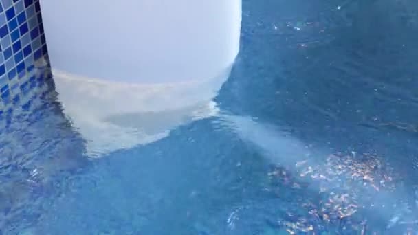 Countercurrent for the swimming pool. Hydromassage. Artificial flow. Water flow. — Stock Video