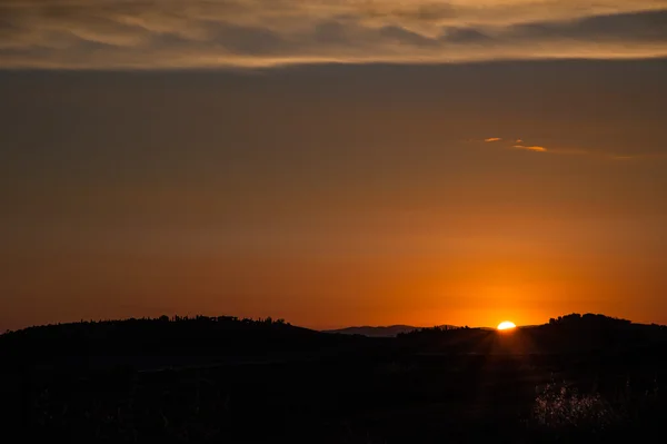 Manzara panorama, tepeler ve çayır