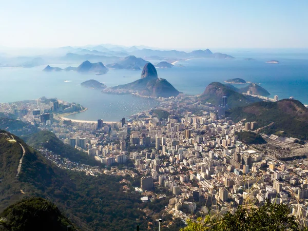 リオデジャネイロ、ブラジル。コルコバードから見たサグ パン ロイヤリティフリーのストック画像