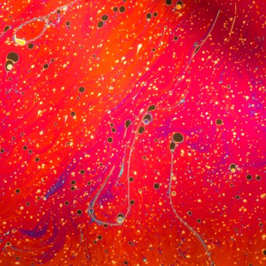 Sabun köpüğü yüzeyinde oluşan desenler