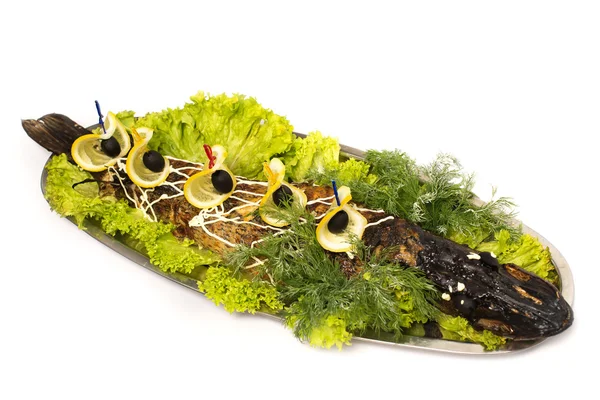 Beyaz bir arka plan üzerinde limon ile pike