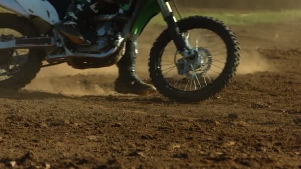 Motocross bicicleta na sujeira — Vídeo de Stock