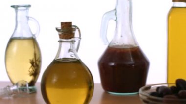 yemeklik yağ dökerek