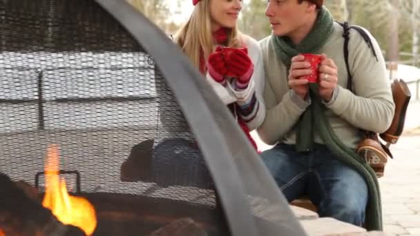 Couple drinking coffe — Stock Video