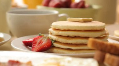 Krep dökülen şurubu