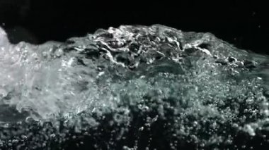 Köpüren su closeup