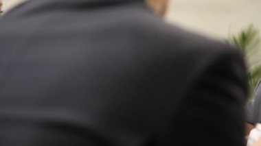 dört işadamları toplantısında