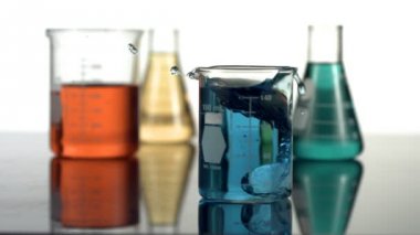 Sıçramasına bilim kabı