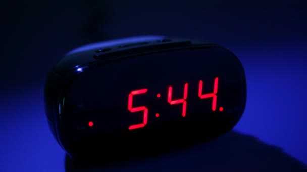 Reloj despertador digital — Vídeos de Stock