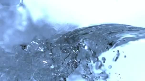 Salpicaduras de agua primer plano — Vídeo de stock