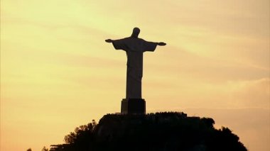 İsa Redemeer heykeli