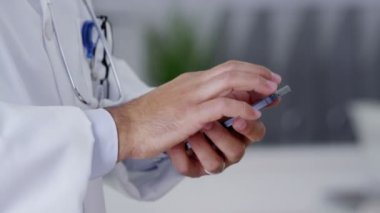 Cep telefonu kullanarak doktor