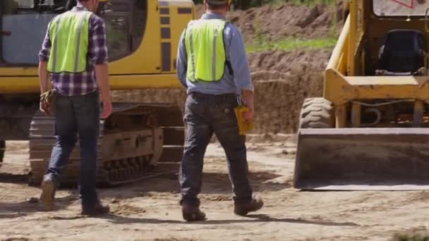 Preparándose para trabajar — Vídeo de stock