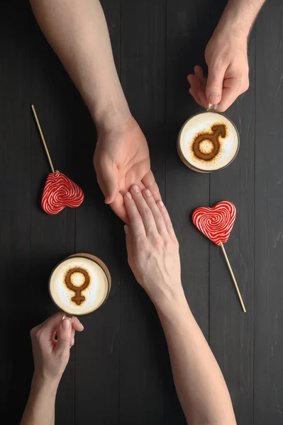 Deux Tasses Café Avec Des Symboles Venus Mars Sur Mousse — Photo