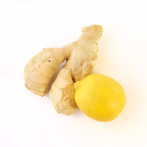 Корень имбиря и лимон — стоковое фото