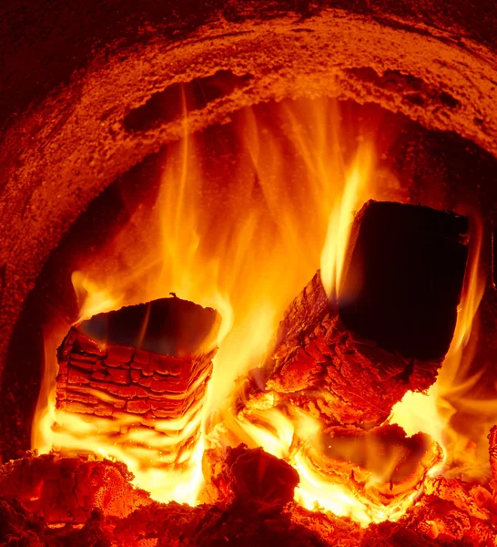 Древесная печь — стоковое фото