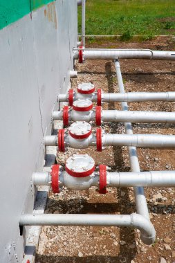 Petrol boru hatları yere ait pompa istasyonu