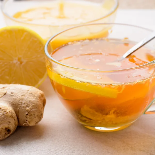 Tazza di tè con limone, miele e zenzero — Foto Stock