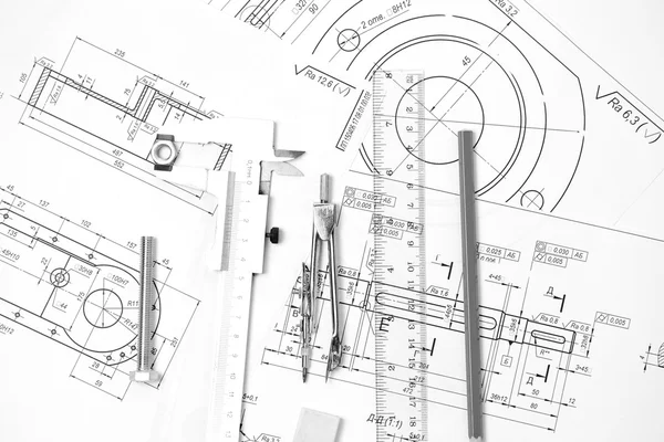 Instrumentos de medida e desenho nos desenhos — Fotografia de Stock