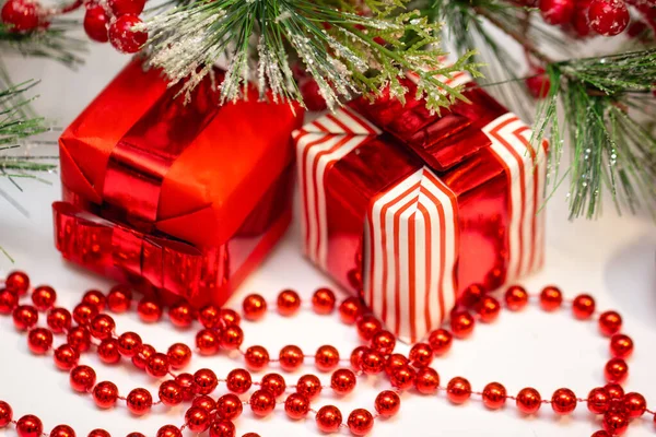 Decoraciones Fondo Navidad Invierno Con Ramas Abeto Conos Sobre Fondo — Foto de Stock