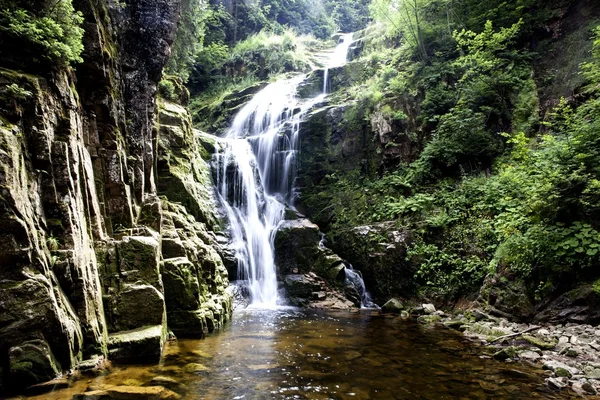 Kamienczyk vodopád v horách, Krkonoších, Krkonoše Royalty Free Stock Fotografie
