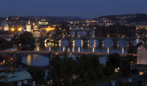 Karlsbrücke in Prag, Tschechien — Stockfoto