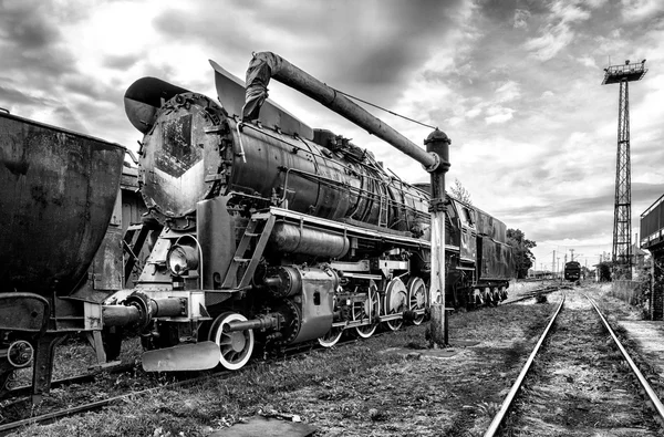 La vieja locomotora de vapor — Foto de Stock