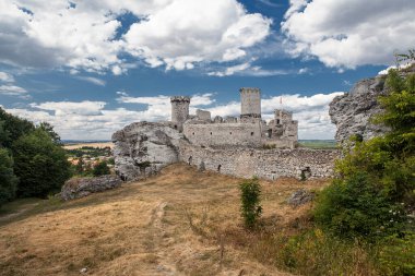 Polonya, Avrupa 'daki Ogrodzieniec Kalesi