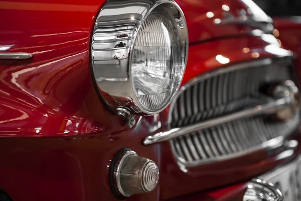 Coche antiguo y antiguo — Foto de Stock