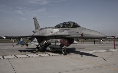 F-16 Savaşan Şahin